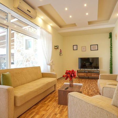 Апартаменты Katerinas Garden Kampos  Экстерьер фото